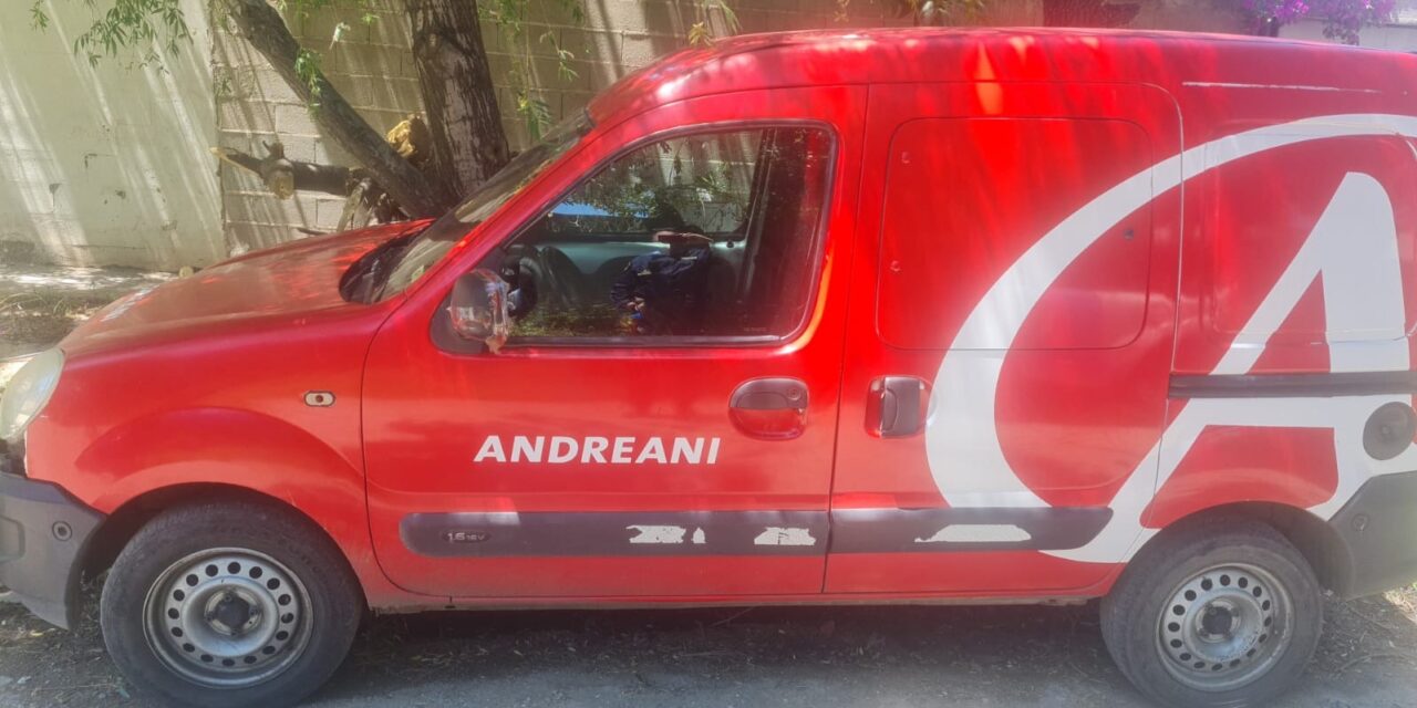 Recuperan un utilitario robado en la zona norte de la ciudad de Córdoba