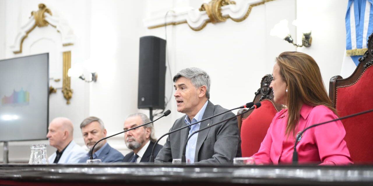 Córdoba presentó su nuevo Foro Democrático