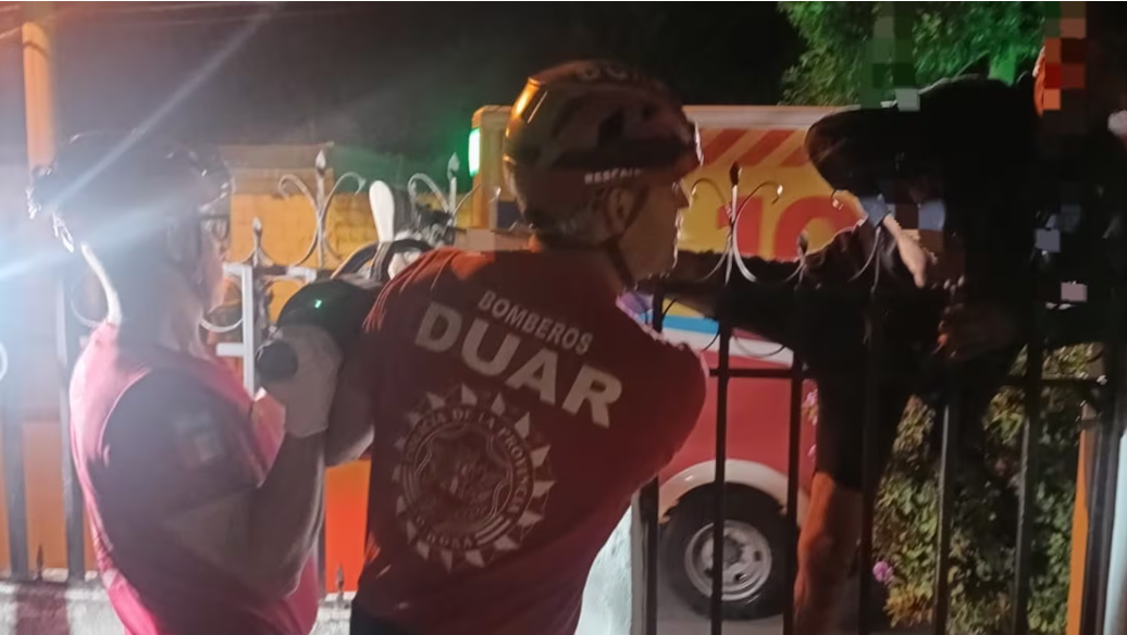 Quiso entrar a robar y quedó atrapado en la reja de la casa