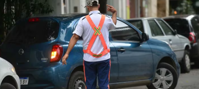 Dos naranjitas detenidos por incidentes en la ciudad