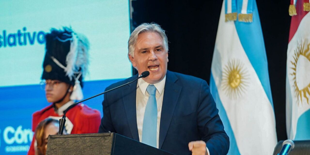 Con anuncios y críticas a Nación, Llaryora abrió el año legislativo