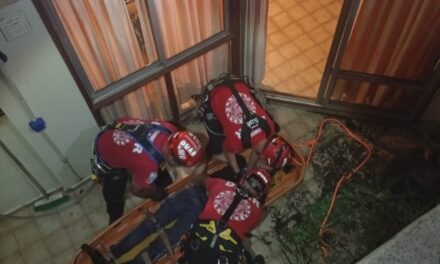 Cayó desde un séptimo piso tras intentar ingresar a un departamento