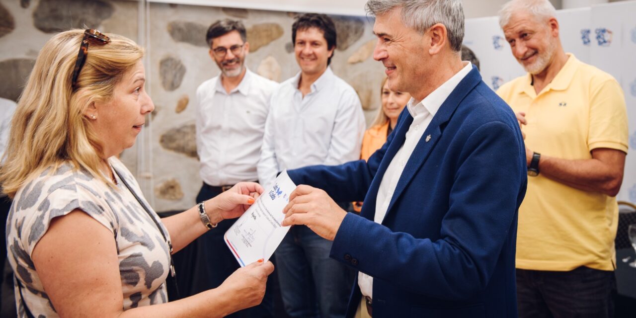 40 centros vecinales recibieron aportes del programa Codo a Codo