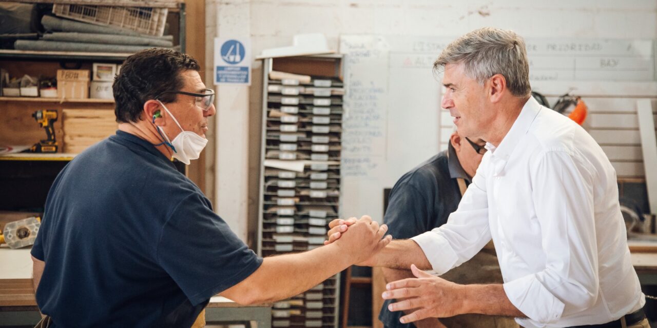 Passerini refuerza el equipamiento escolar