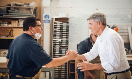 Passerini refuerza el equipamiento escolar