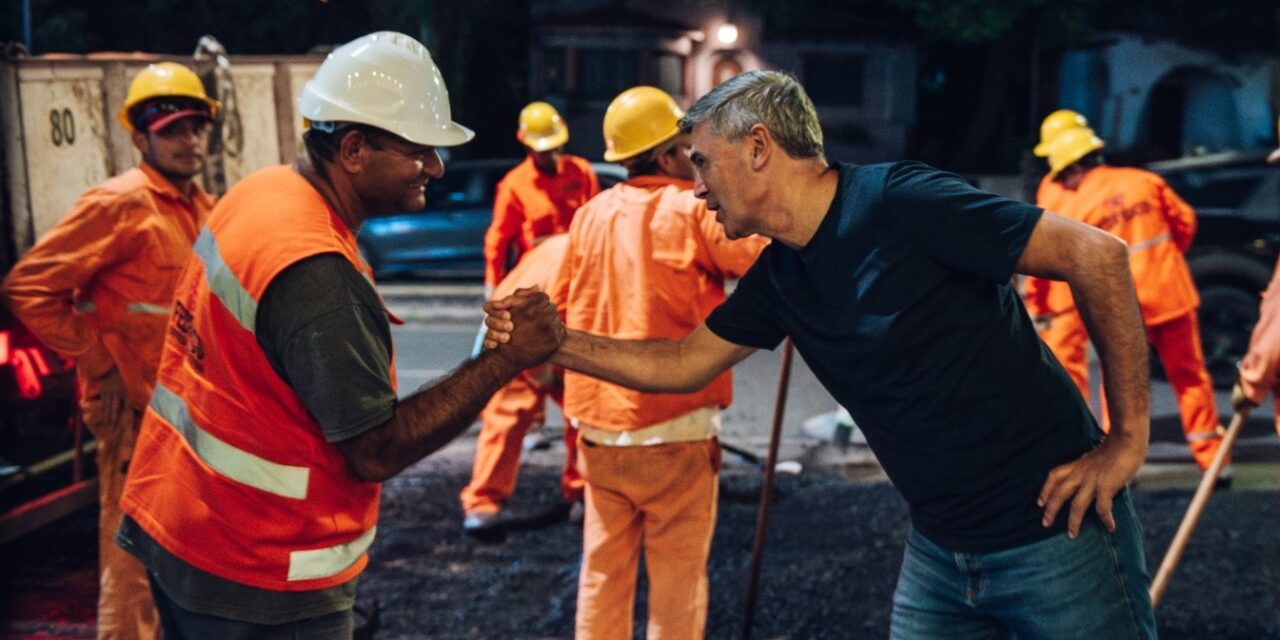 Passerini supervisó obras de bacheo en la “subida del Cerro”