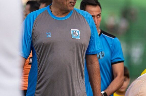 Estudiantes de Río Cuarto echó a Iván Delfino tras perder con Belgrano