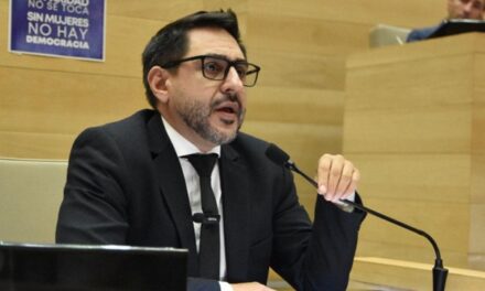 Chamorro defendió ley para reforzar loteos y viviendas