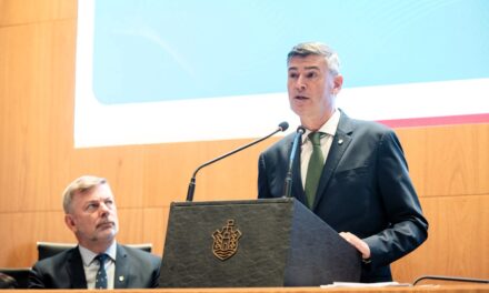 Passerini abrió sesiones con foco en déficit cero y más obras