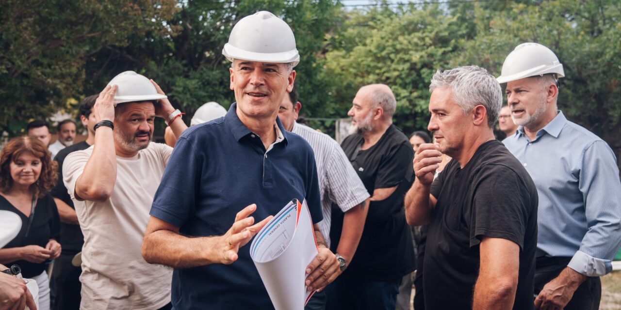 Passerini recorrió el inicio de obra del primer Hospital Veterinario Municipal de Urgencias del país