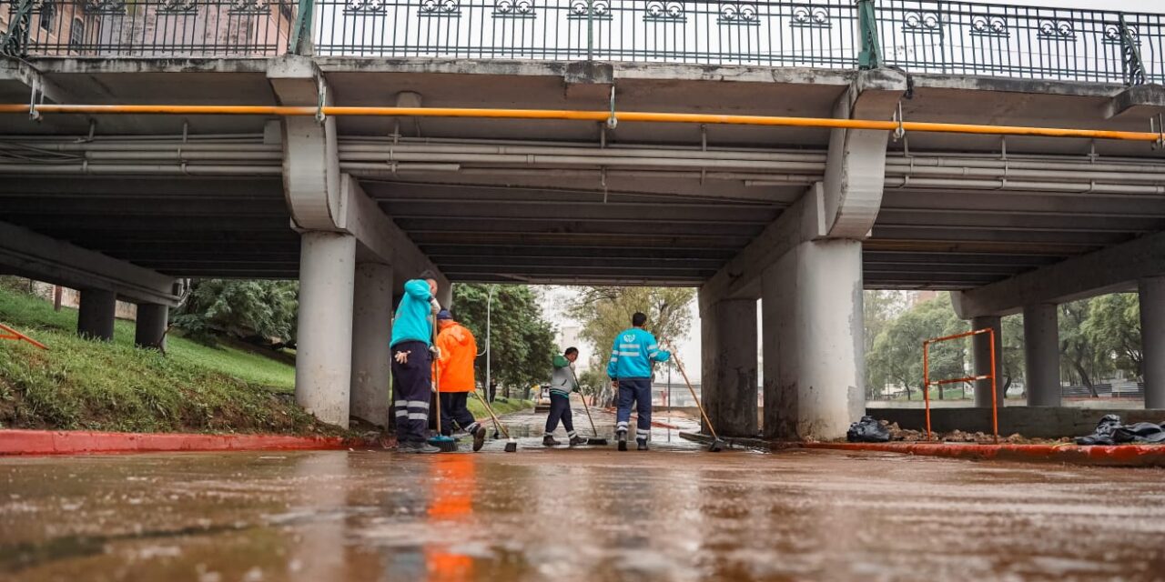 Habilitan Costanera tras limpieza por crecida del Suquía