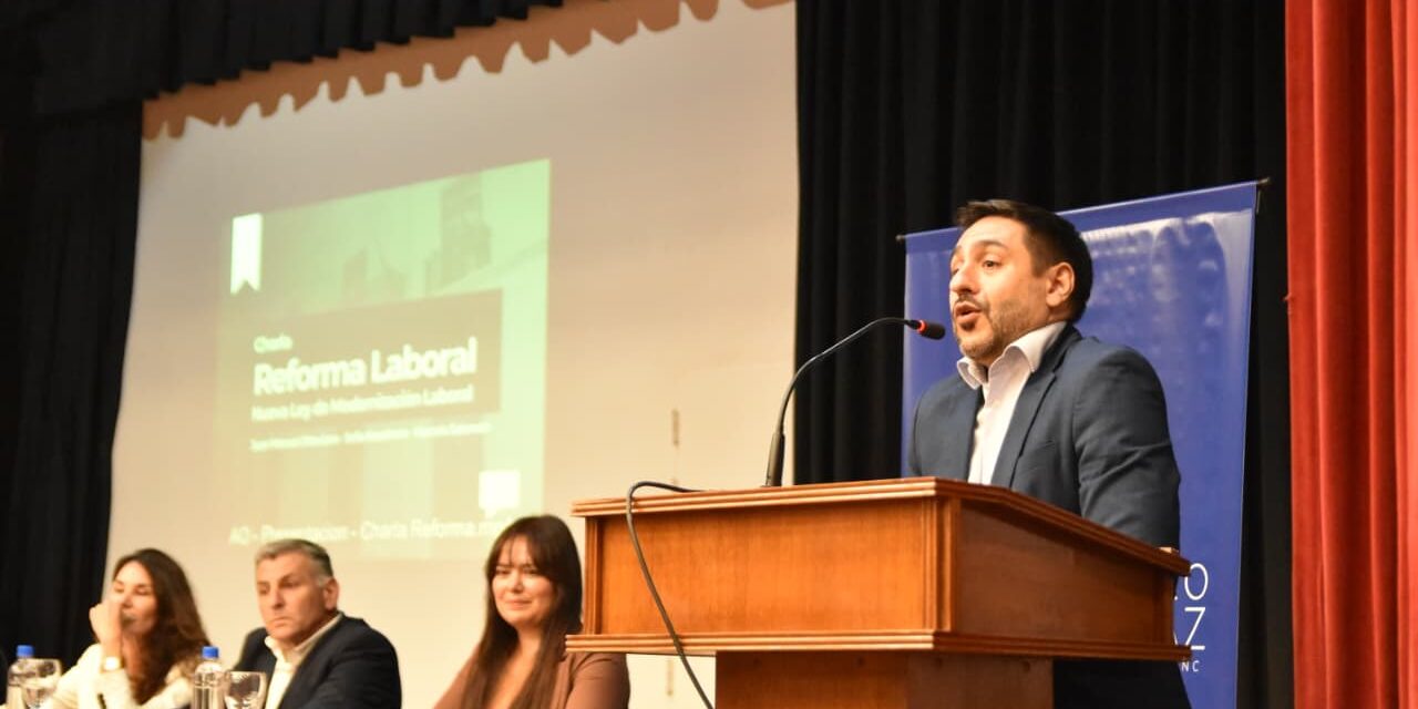 Debate en la UNC sobre la reforma laboral impulsada por el Gobierno nacional