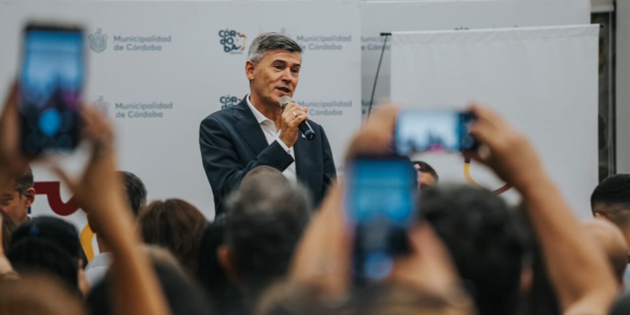 Passerini entregó aportes a 40 centros vecinales: “Estamos orgullosos de invertir en gente que administra bien”