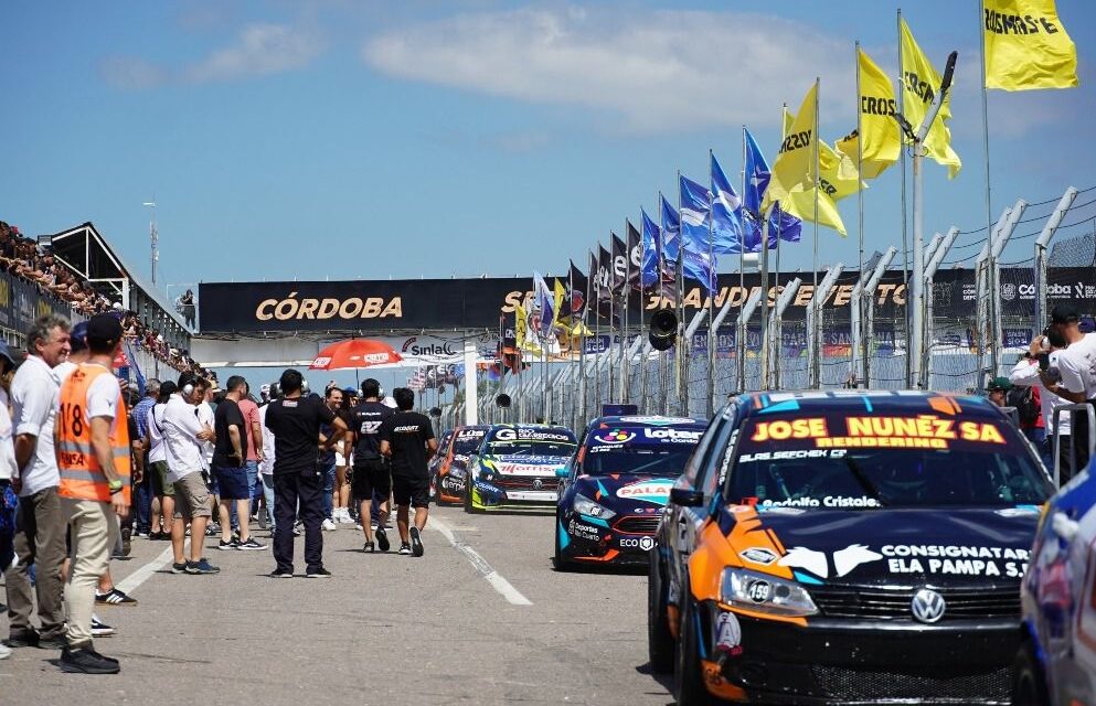 Multitud en el Cabalén: Canapino y Vitar brillaron en el Turismo Nacional