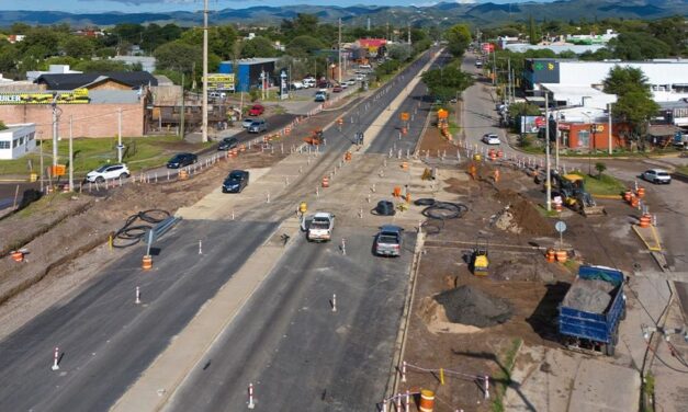 Recta final para la doble calzada de la Padre Luchesse: ya tiene 92% de avance