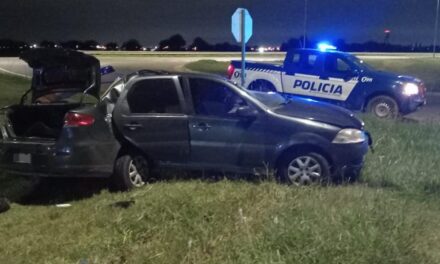Madrugada fatal en Córdoba: dos muertos y una mujer grave