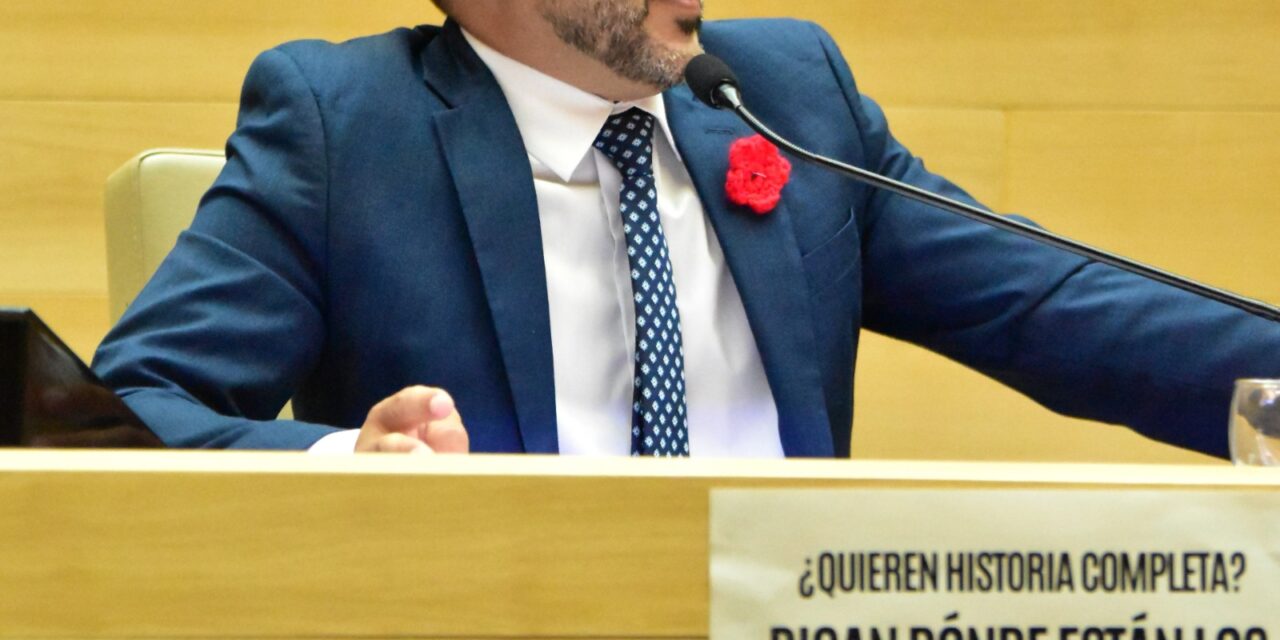 A 20 años, la Legislatura reconoció a la Comisión de la Memoria