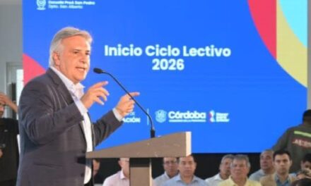 Llaryora abrió las clases 2026 y anunció más inversión educativa