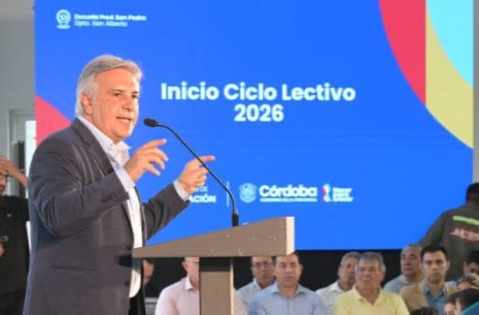 Llaryora abrió las clases 2026 y anunció más inversión educativa