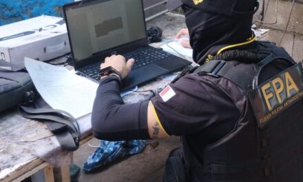 Desbaratan banda narcofamiliar y detienen siete personas