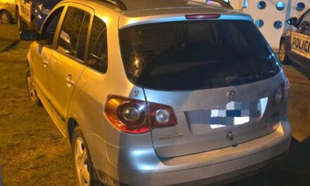 Detienen a un hombre con inhibidor en Villa Warcalde