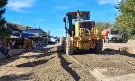 Altas Cumbres: habilitan media calzada tras el socavón