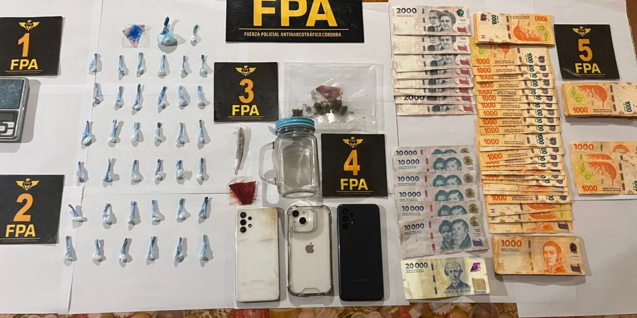 Ocultaban drogas en el techo de un auto y fueron detenidos