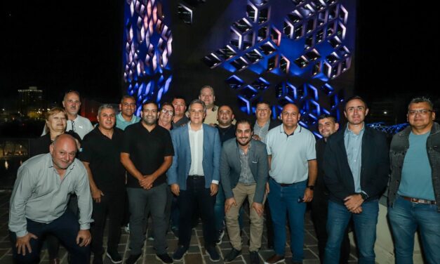 Llaryora se reunió con la CGT y analizaron la situación del empleo