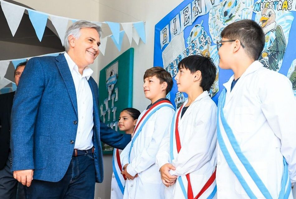 Llaryora anunció viviendas, obras y aportes en el sudeste provincial