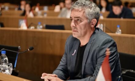 Proponen espacios para monopatines y bicis eléctricas en Córdoba