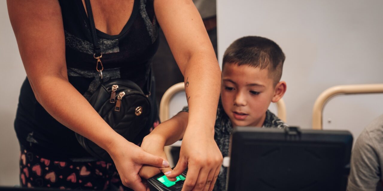 El Registro Civil llega a las escuelas y facilita trámites de DNI