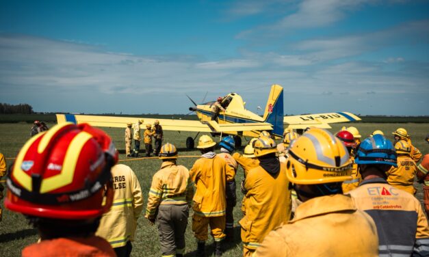 Córdoba refuerza la preparación contra incendios con capacitación aérea para bomberos