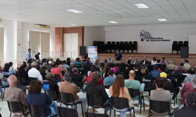 Aportes a productores y nuevo móvil para reforzar la seguridad rural en Villa Dolores