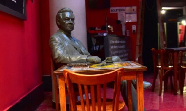 Salzano vuelve a su butaca: homenaje en el Cineclub