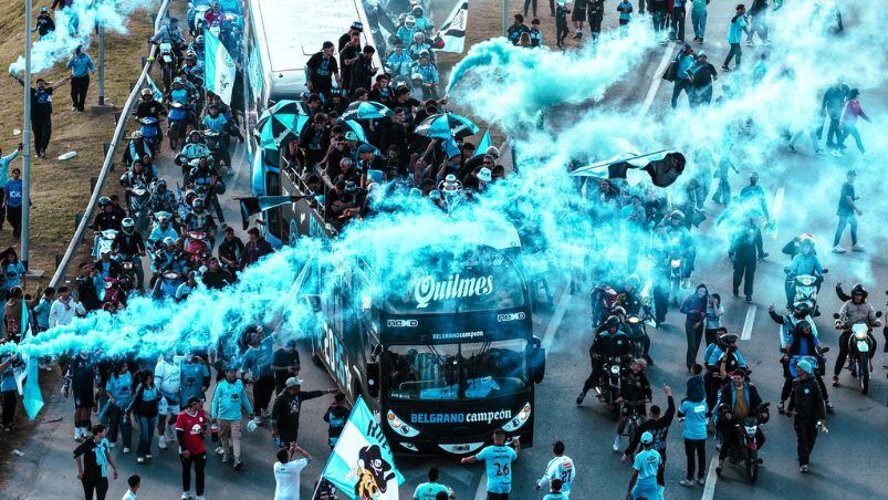 Belgrano desató una caravana histórica por Córdoba