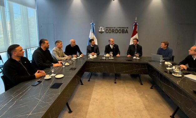 Provincia, FETAP y AOITA mantuvieron una reunión por la crisis del transporte interurbano