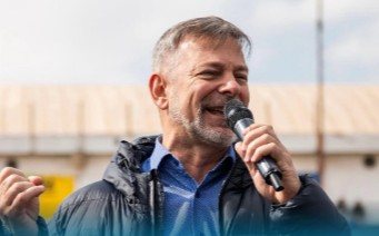 Pretto mueve fichas para 2027 con un locro propio en Juniors