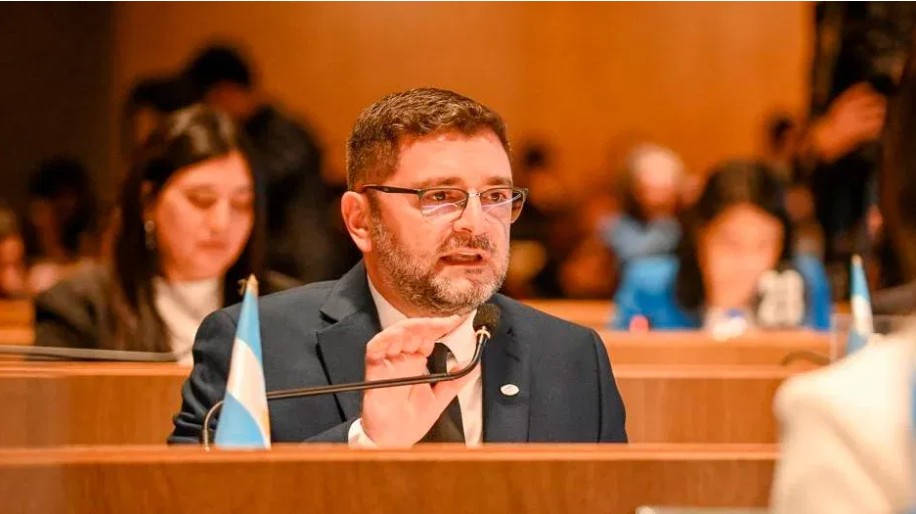 Martín Simonian apuntó contra Milei: “No será reelecto”
