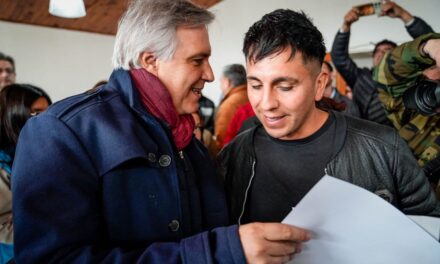 Llaryora anunció obras y aportes en Pocho