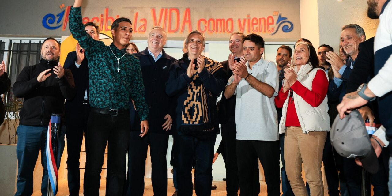 Llaryora inauguró un centro para jóvenes con consumos problemáticos en Villa María