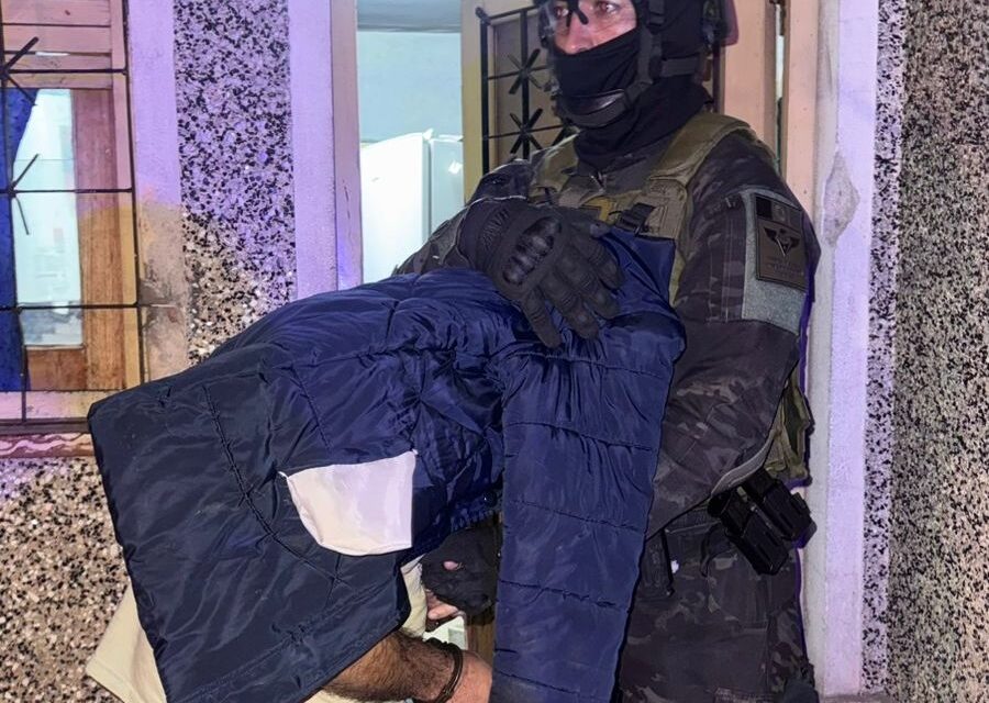 Cuatro detenidos por venta de drogas en barrio Marechal