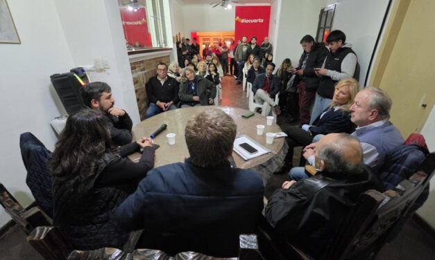 Gvozdenovich continúa recorriendo seccionales en la ciudad