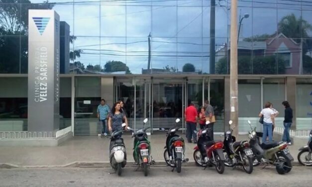 Murió una niña tras caerle un portón de una casa