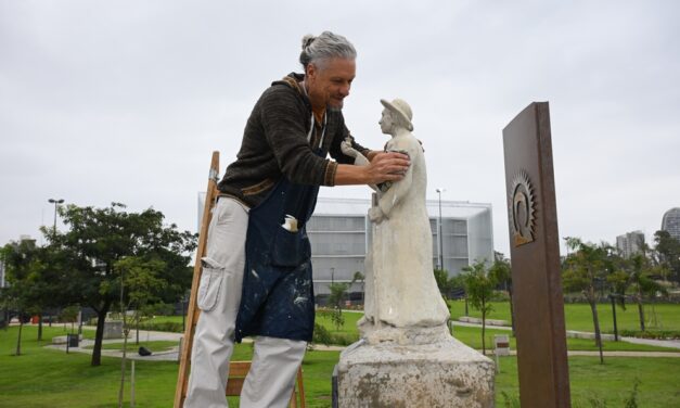 Restauraron la escultura del Cura Brochero en el Parque del Bicentenario