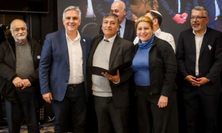 Llaryora entregó personerías religiosas a comunidades judías, musulmanas y cristianas
