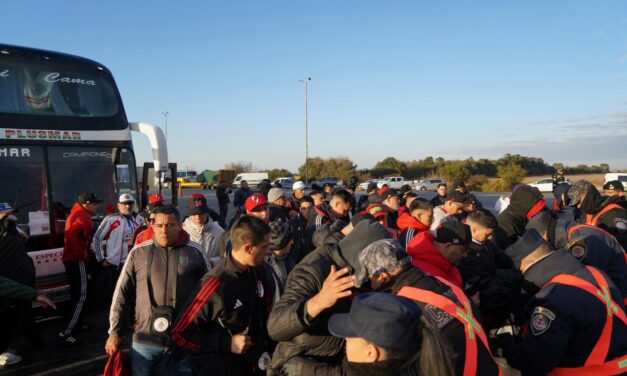 Tribuna Segura detectó 4 hinchas con derecho de admisión