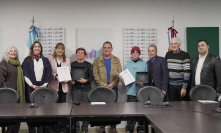 Homenaje al primer argentino en completar el Everesting