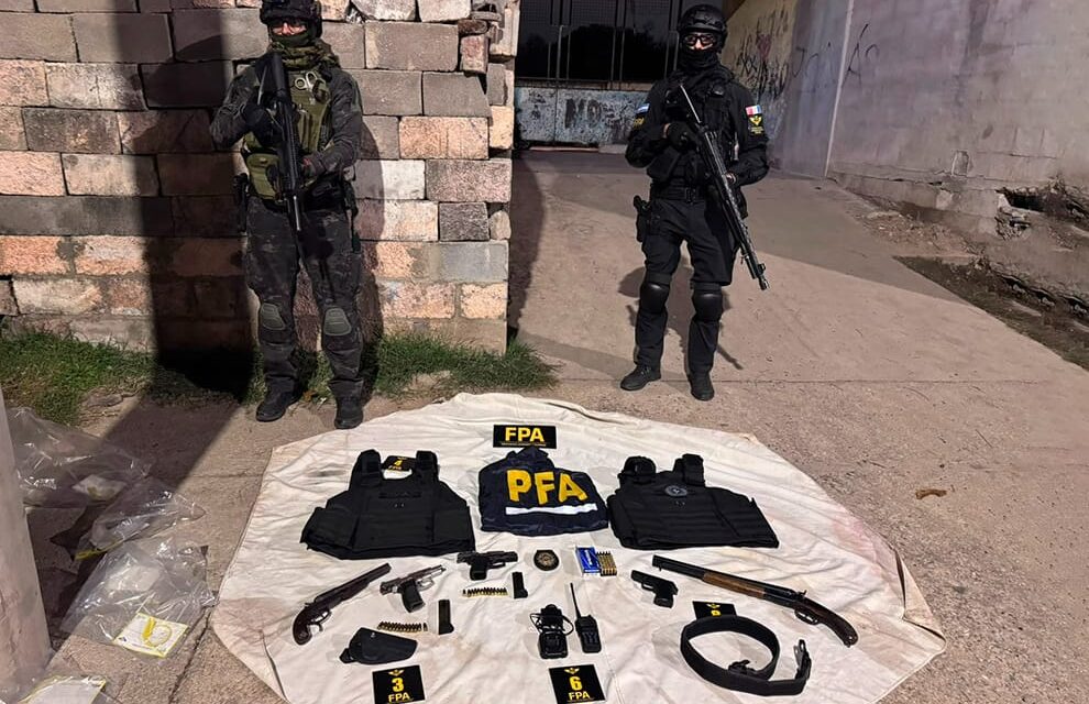 Desbaratan dos bandas narco: 19 detenidos y más de 17 kilos de droga secuestrados