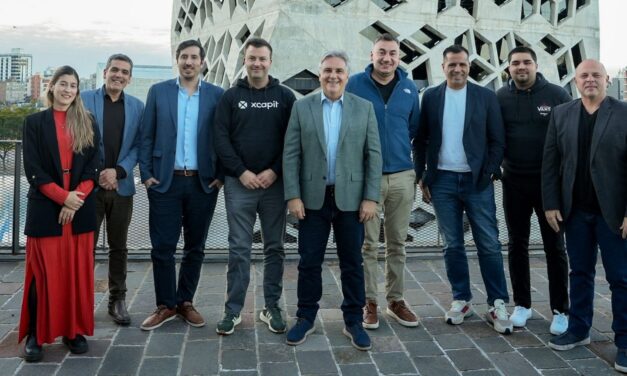Llaryora recibió a startups cordobesas para impulsar la innovación