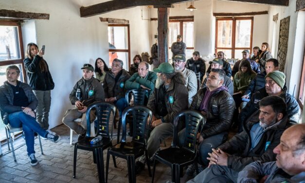 Capacitan a guardaparques para reforzar la prevención de incendios